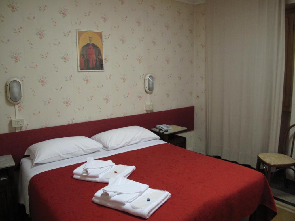 albergo Fiorentino Sansepolcro Habitación foto